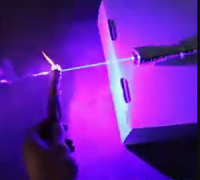 激光手電筒有多危險(xiǎn)，看完不禁讓人背后發(fā)涼，怪不得國(guó)內(nèi)禁止售賣